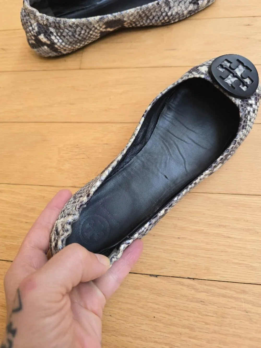 Tory Burch | Minnie 'Roccia' black white python travel ballet flats | WMS 7.5